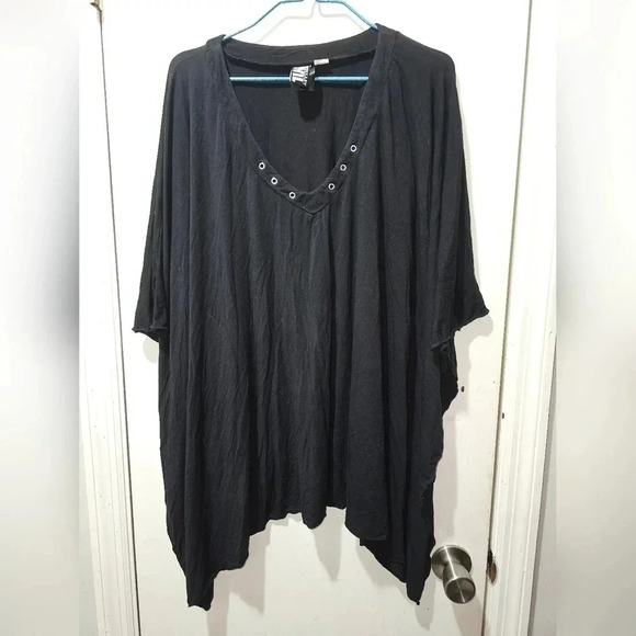 Necessary Evil Bat Wing top Size xsmall/Medium - Picture 1 of 7